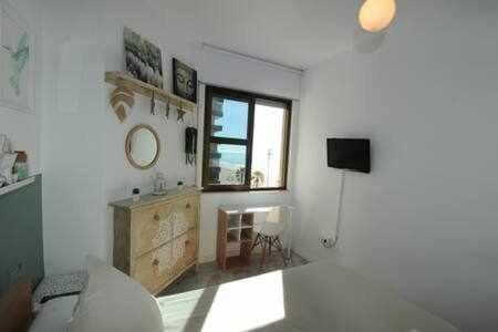 Encantador Apartamento Frente A La Playa Victoria Διαμέρισμα Καντίζ Εξωτερικό φωτογραφία
